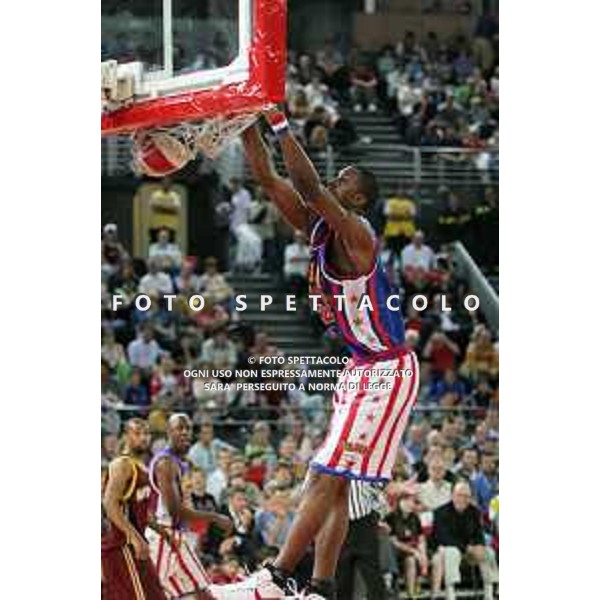 HARLEM GLOBE TROTTER ROBERT WHALLEN TURNER FOTO GIULIANI