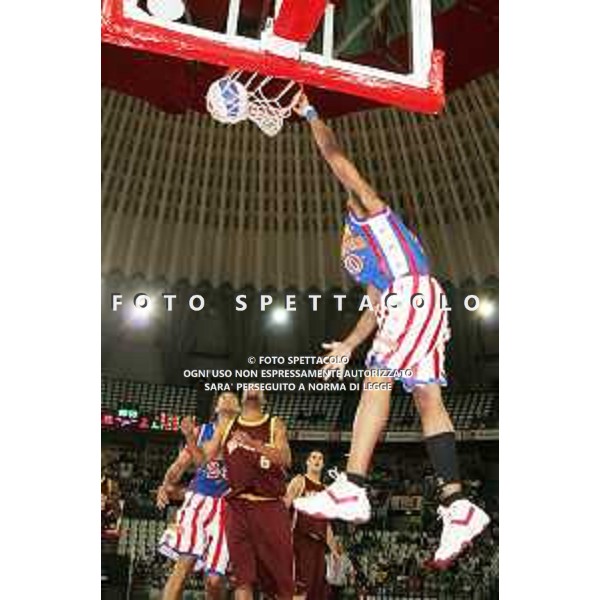 HARLEM GLOBE TROTTER DONALD RAY COLE FOTO GIULIANI