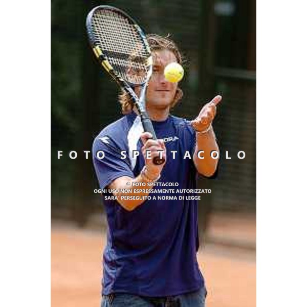 FORO ITALICO, 5/5/2005, INCONTRO DIMOSTRATIVO DI TENNIS TRA FRANCESCO TOTTI E GASTON GAUDIO. (Foto BARTOLETTI)