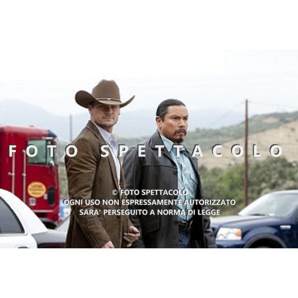 Bailey Chase, Gregory Cruz