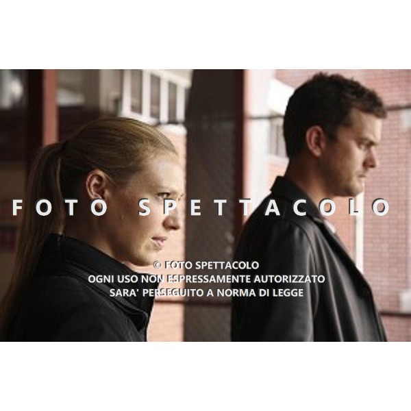 Anna Torv, Joshua Jackson