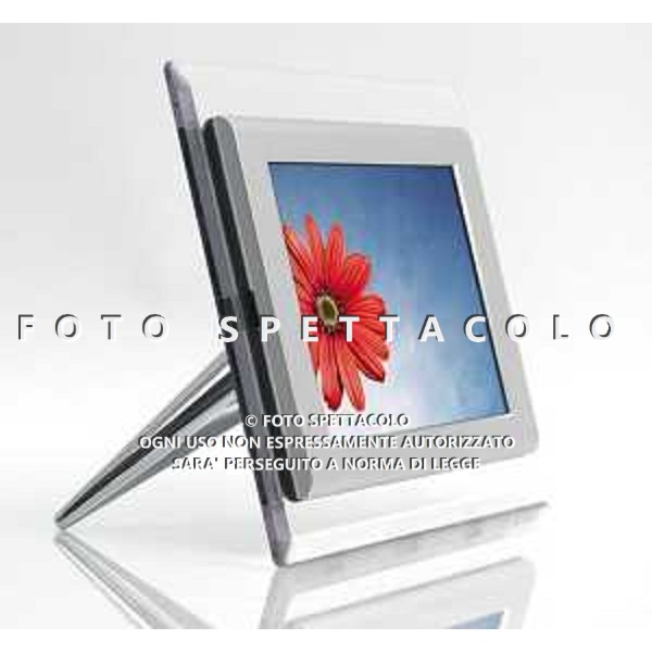 Digital photo frame