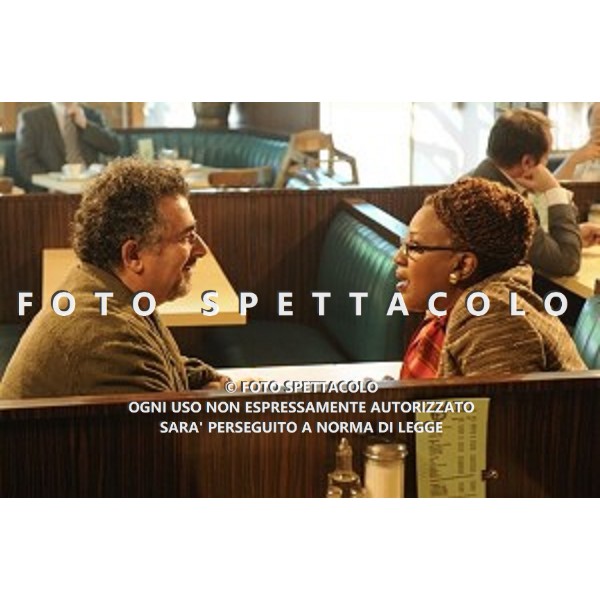 Saul Rubinek, CCH Pounder