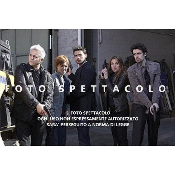 Dino Abbrescia, Maria Sole Mansutti, Simone Corrente, Lucilla Agosti, Flavio Parenti