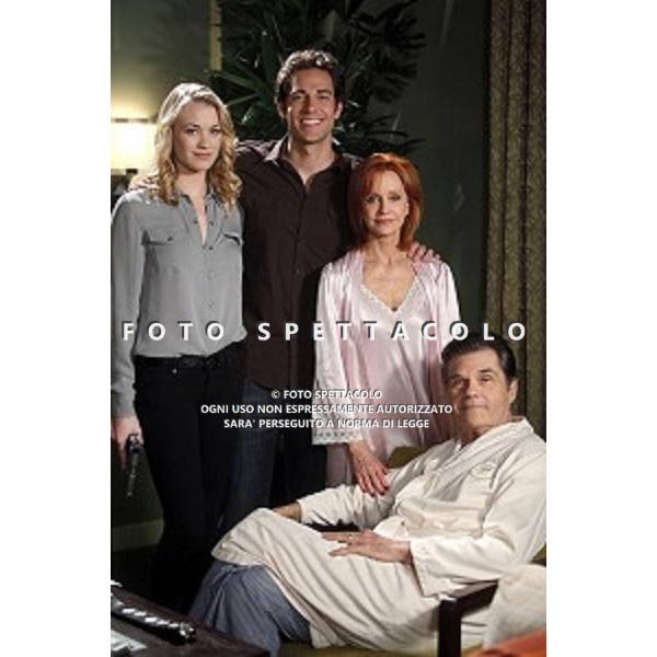 Yvonne Strahovski, Zachary Levi, Swoosie Kurtz, Fred Willard