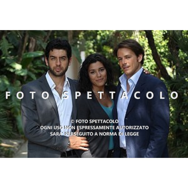 Luca Ferrante), Ester Botta, Michelangelo Tommaso