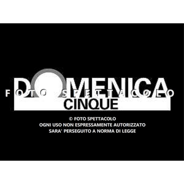 Domenica Cinque - Logo