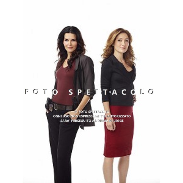 Angie Harmon, Sasha Alexander