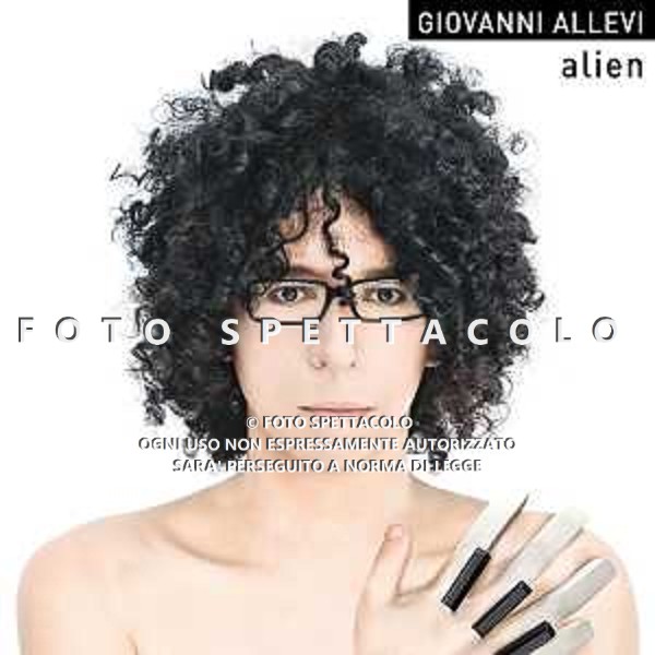 Copertina dell\'album "Alien" di Giovanni Allevi