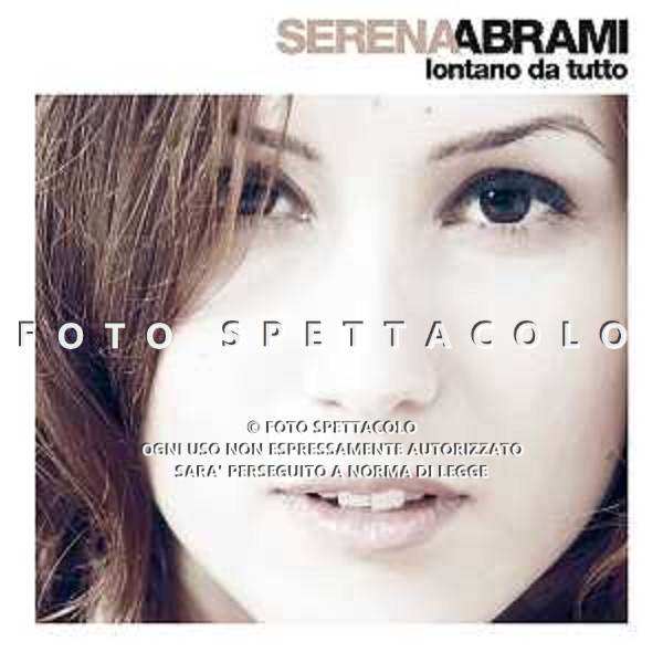 Copertina dell\'album "Lontano da tutto" di Serena Abrami