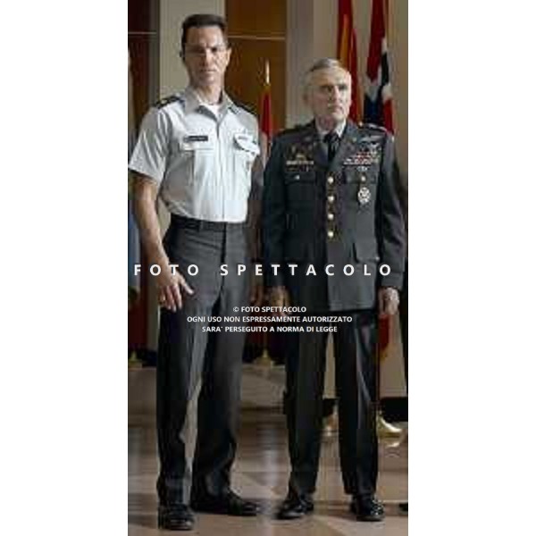 Benjamin Bratt, Dennis Hopper