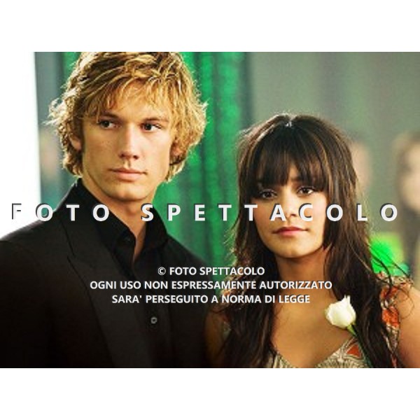 Alex Pettyfer, Vanessa Hudgens