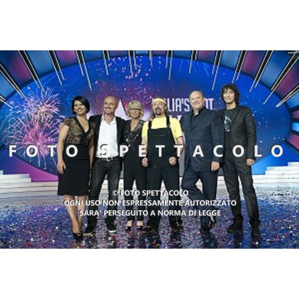 Geppi Cucciari, Rudy Zerbi, Maria De Filippi, Fabrizio Vendramin (Vincitore), Gerry Scotti, Simone Annichiarico