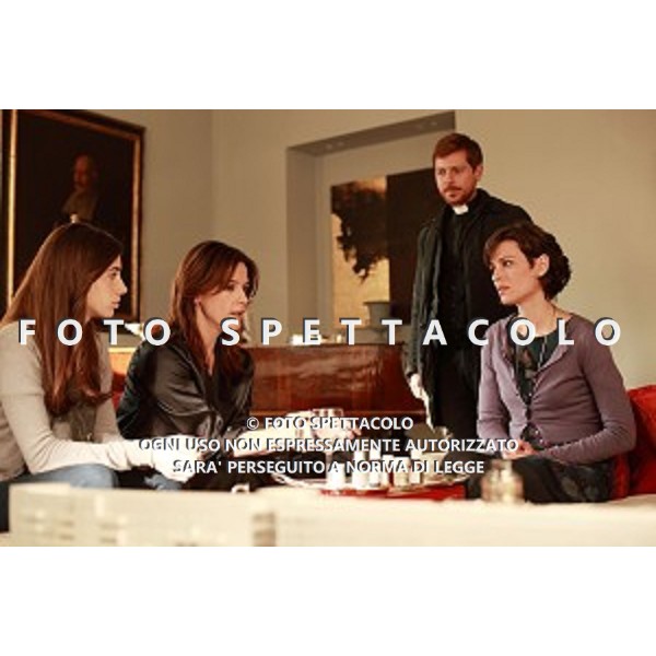 Virginia Secchi, Irene Ferri, Claudio Gioè, Claudia Pandolfi