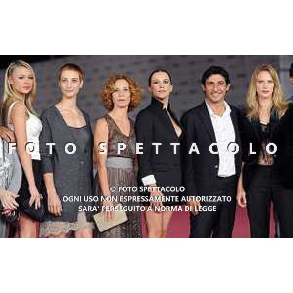 Francesca Inaudi, Carlotta Natoli, Irene Ferri, Emilio Solfrizzi, Antonia Liskova