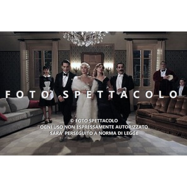 Magnifica presenza - Claudia Potenza, Beppe Fiorello, Margherita Buy, Vittoria Puccini, Cem Yilmaz, Ambrogio Maestri