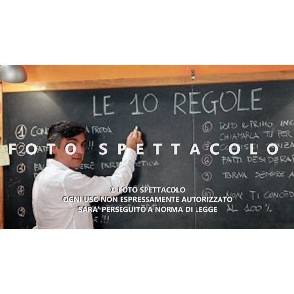 10 regole per fare innamorare - Nella foto: Vincenzo Salemme