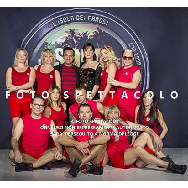 L\'isola dei famosi 9 - Nella foto: Flavia Vento, Carmen Russo, Nicola Savino, Vladimir Luxuria, Valeria Marini, Cristiano Malgioglio, Alessandro Cecchi Paone, Arianna David, Dan Harrow, Rossano Rubicondi, Enzo Paolo Turchi, Aida Yespica 