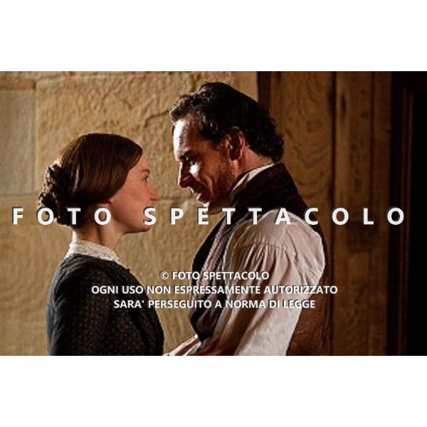 Jane Eyre - Nella foto: Mia Wasikowska e Michael Fassbender