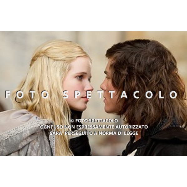 I tre moschettieri - Nella foto: GABRIELLA WILDE, LOGAN LERMAN