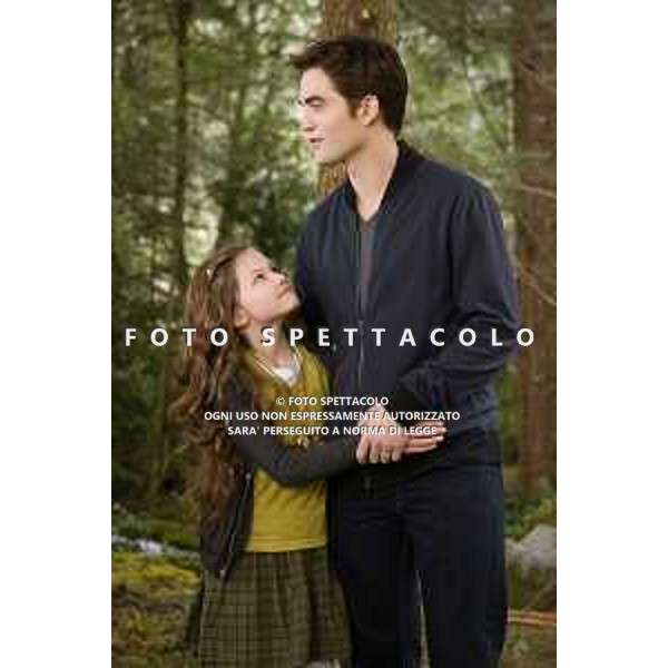 Robert Pattinson e Mackenzie Foy