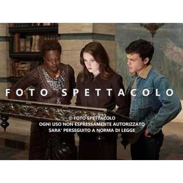 Alice Englert ed Alder Ehrenreich - Beautiful Creatures - La sedicesima luna ©Eagle Pictures