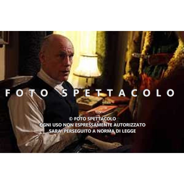 John Malkovich - Educazione siberiana ©01 Distribution