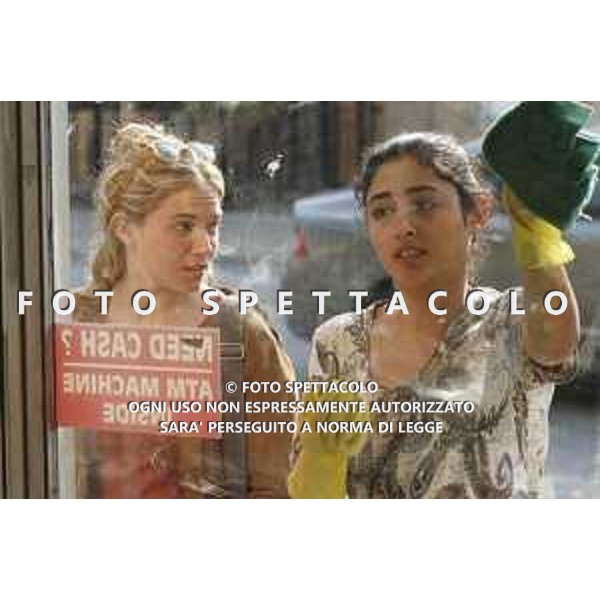 Golshifteh Farahani e Sienna Miller - Just Like a Woman ©Minerva Pictures