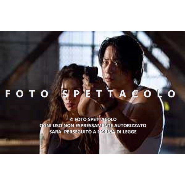 Sarah Shahi e Sung Kang - Jimmy Bobo - Bullet To the Head ©Buena Vista International