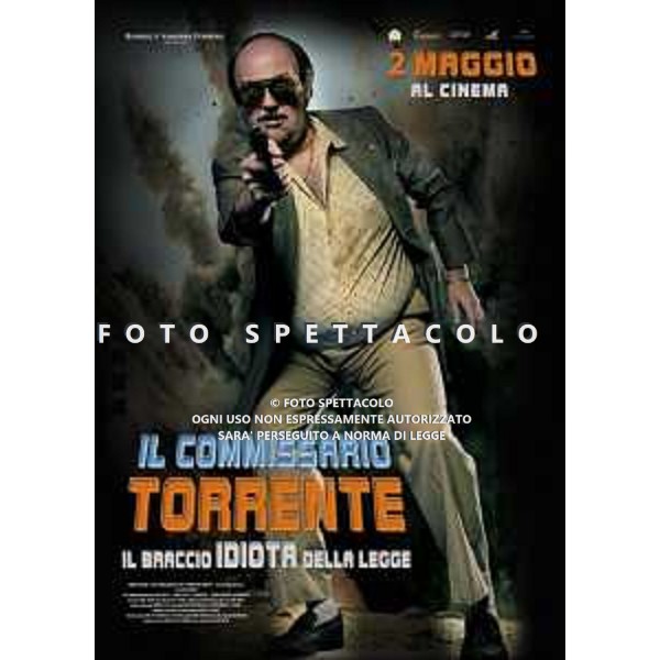 Il commissario Torrente - Il braccio idiota della legge - Locandina Film ©Ellemme Group distribution