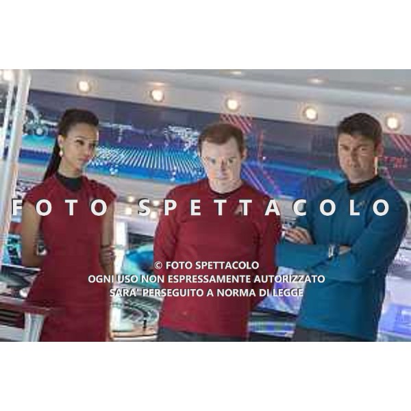 Zoe Saldana, Simon Pegg e Karl Urban - Into Darkness - Star Trek ©Universal Pictures