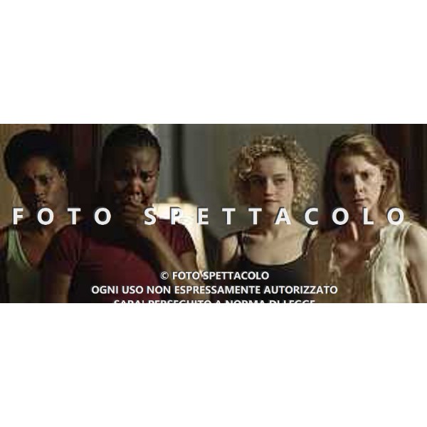 Ashley Bell, Julia Garner, Tarra Riggs e Sharice A. Williams - The Last Exorcism - Liberaci dal male ©M2 Pictures