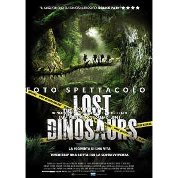 The Lost Dinosaurs - Locandina Film ©Eagle Pictures