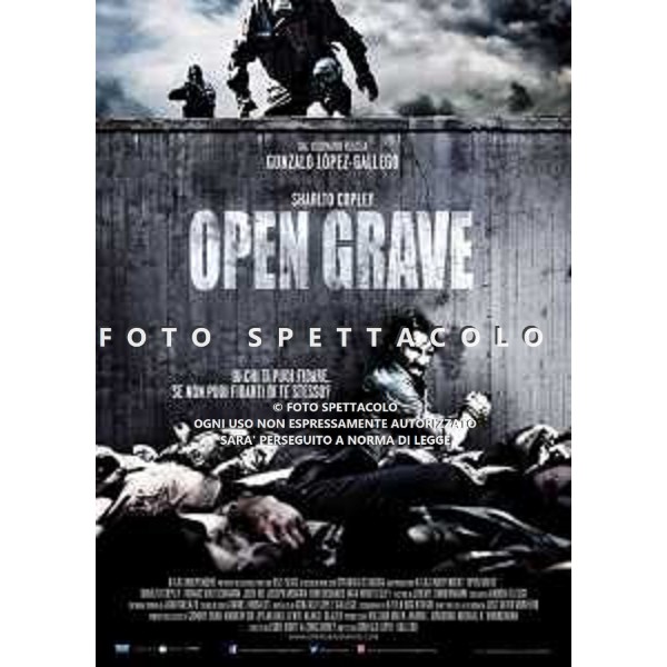 Open Grave - Locandina Film ©Eagle Pictures