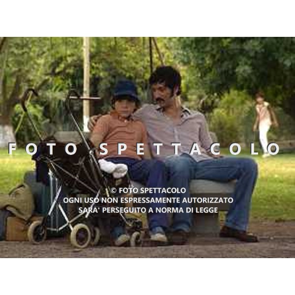 Ernesto Alterio e Teo Gutiérrez Moreno - Infanzia clandestina ©Good Films