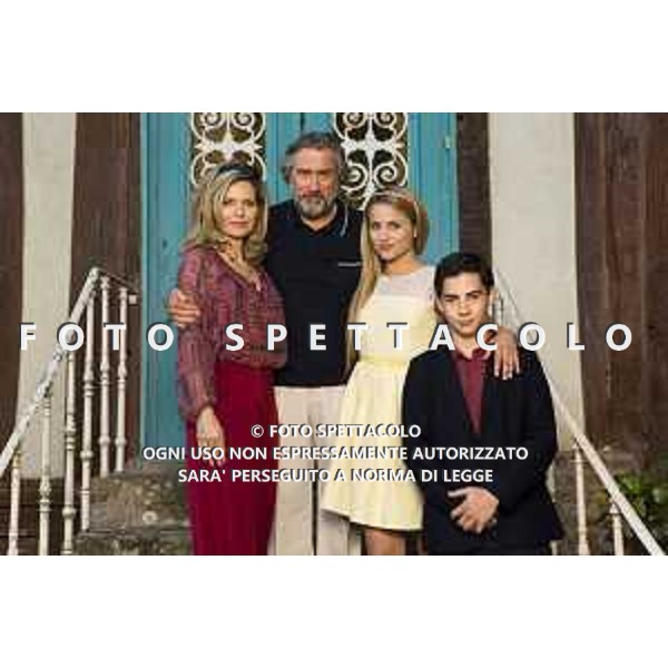 Dianna Agron, Robert De Niro, Michelle Pfeiffer e John D\'Leo - Cose nostre - Malavita ©Eagle Pictures