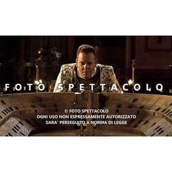 Kiefer Sutherland - Pompei ©01 Distribution