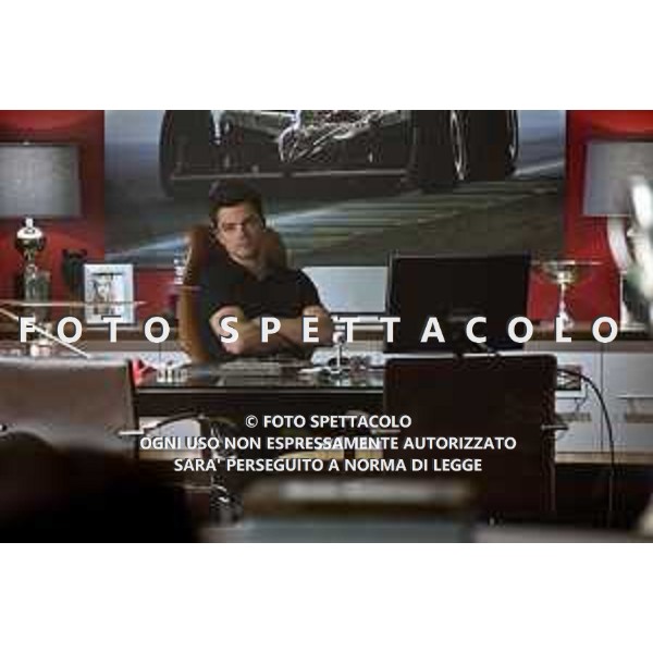 Dominic Cooper - Need for Speed ©01 Distribution