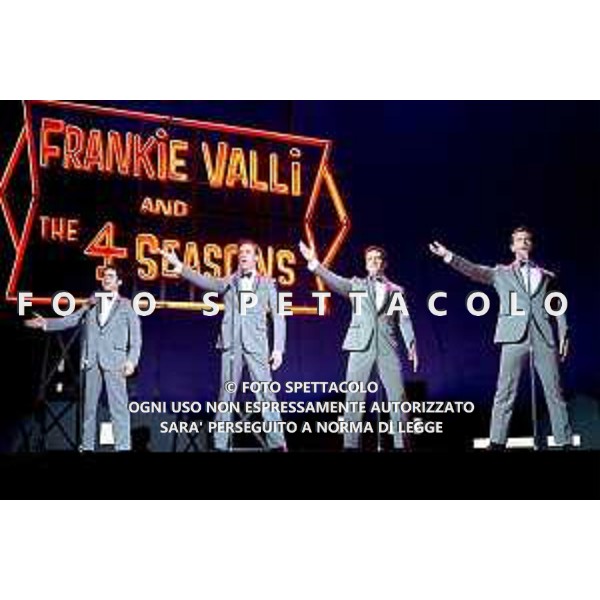 John Lloyd Young, Erich Bergen, Vincent Piazza e Michael Lomenda - Jersey Boys ©Warner Bros Italia