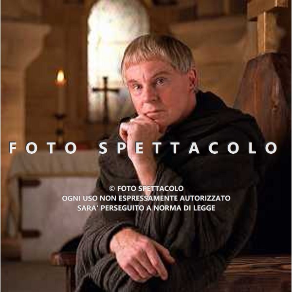 BROTHER CADFAEL (DEREK JACOBI). *** Local Caption *** Drama